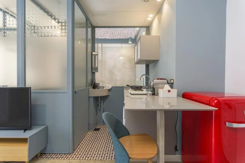 Blueberry 1-Br Toot In Mar Mikhael Apartment Beirut Lebanon