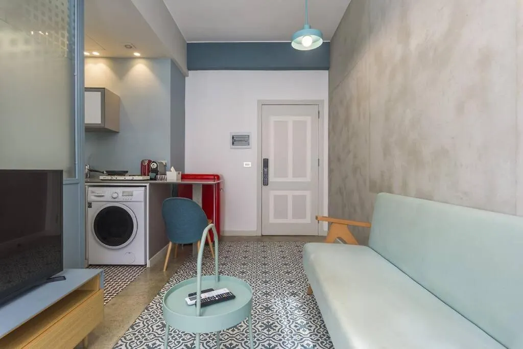 Blueberry 1-Br Toot In Mar Mikhael Apartment Beirut